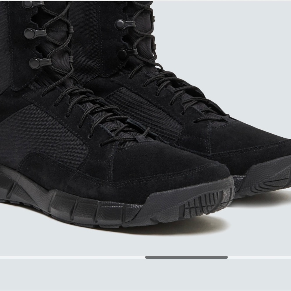 Oakley-Mens Boot Coyote
